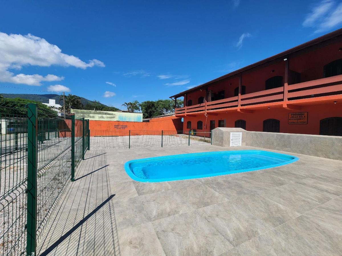 0001.03 - Maranduba - Apto - 2 Dormitorio - 8 Pessoas - 2 Quadras Do Mar - Piscina - Wi-Fi อูบาตูบา ภายนอก รูปภาพ